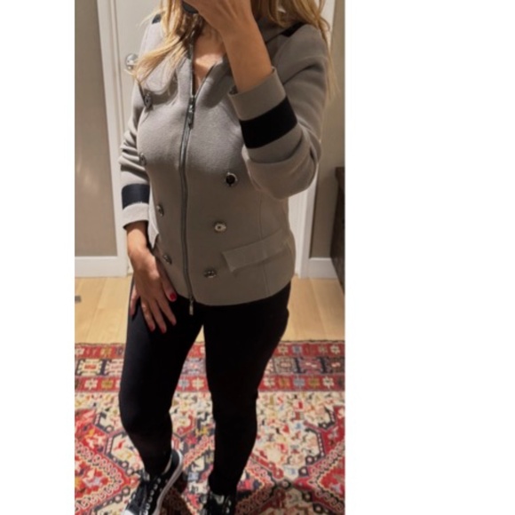 EUROPEAN-DESIGNED TAUPE-GRAY & BLACK HOODIE/CARDIGAN—Size 4 - Picture 11 of 12